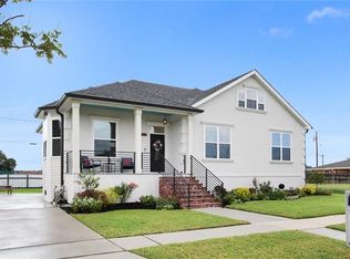 3640 Charles Dr, Chalmette, LA 70043