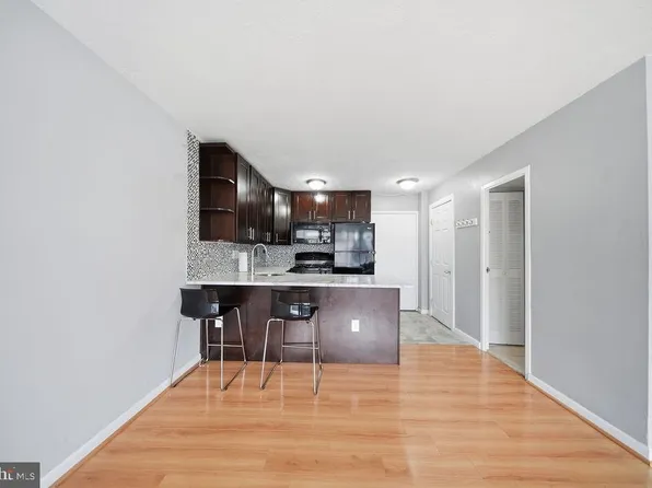922 24th St NW APT 312, Washington, DC 20037