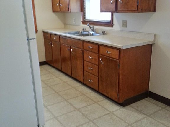 5th image of 1033 S 40th St