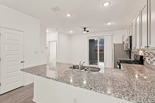 714 Corbin Bnd — Photo 7
