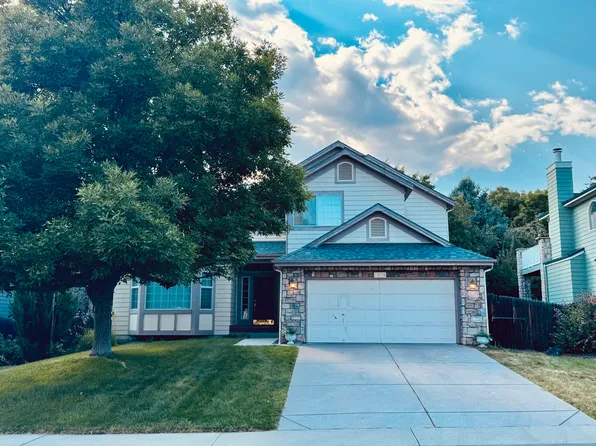 2404 S Holman Cir, Lakewood, CO 80228