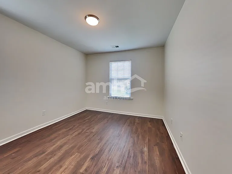 138 Blackwater Way — Photo 18