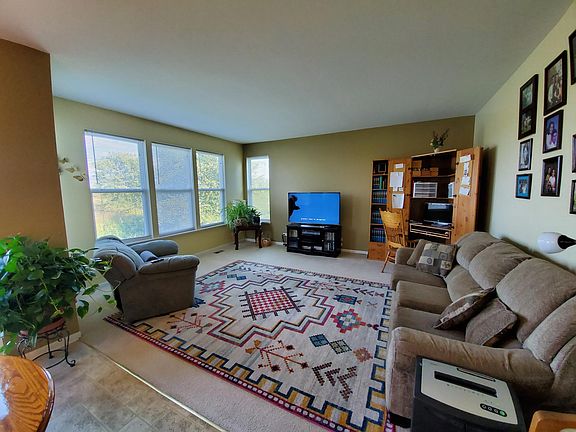 3rd image of 2544 Deer Point Dr