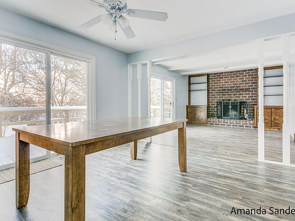 5th image of 829 N Kentview Dr NE