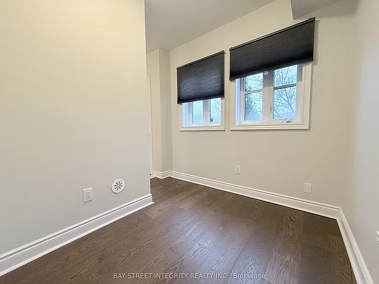 2160 Trafalgar Rd #3 — Photo 27