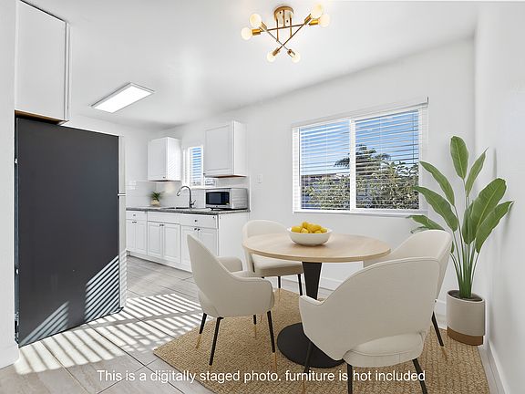 2nd image of 1451 Hemlock Ave #G