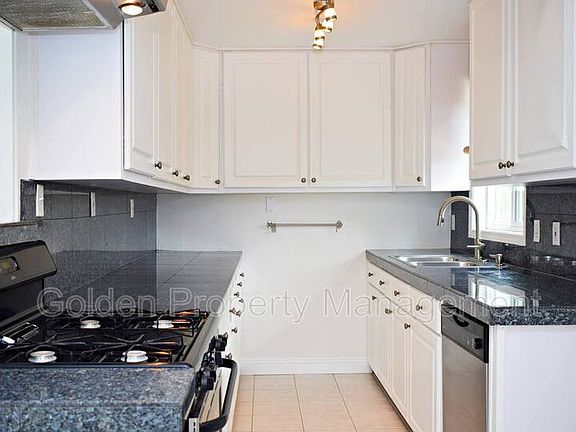 5th image of 1892 Burton St
