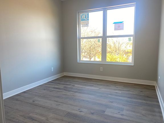 3rd image of 3599 Camelot Dr SE #2