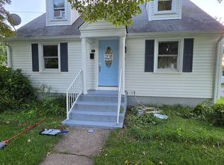 30 Coolidge St, Manchester, CT 06040