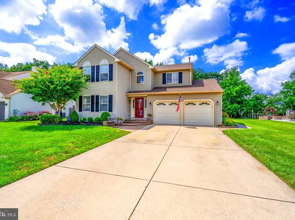 24 Springcress Dr, Delran, NJ 08075