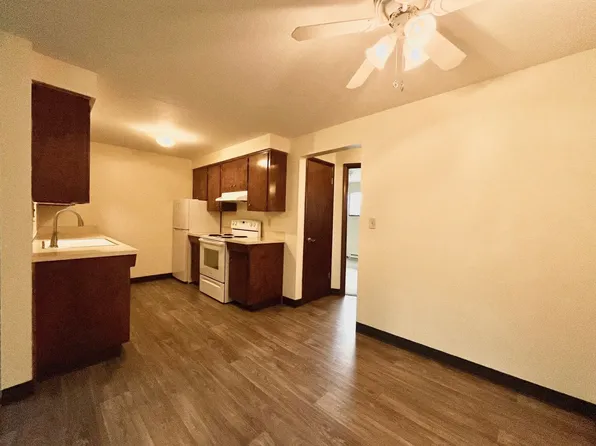 Bush Park Apartments, 1107-1125 Hines St SE #1109, Salem, OR 97302