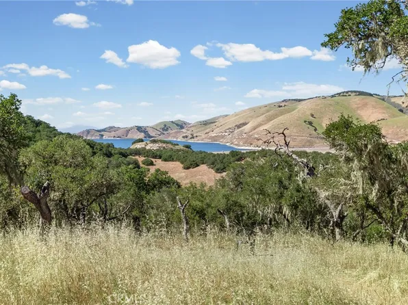 61446 Vista Rd, Bradley, CA 93426