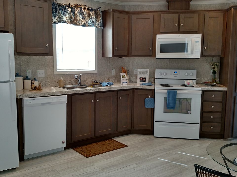 1st image of 611 Country Vue Ct