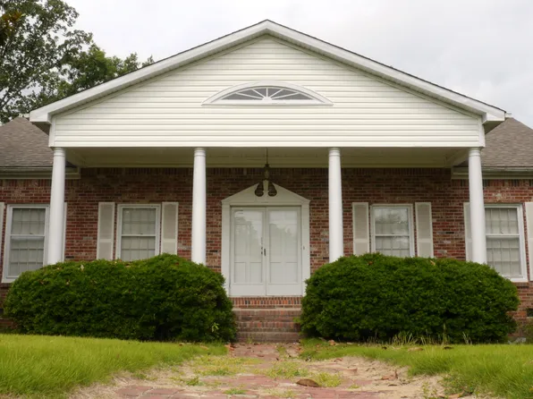 43 Dan St, Phil Campbell, AL 35581