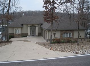 224 Woodhaven Cir, Four Seasons, MO 65049