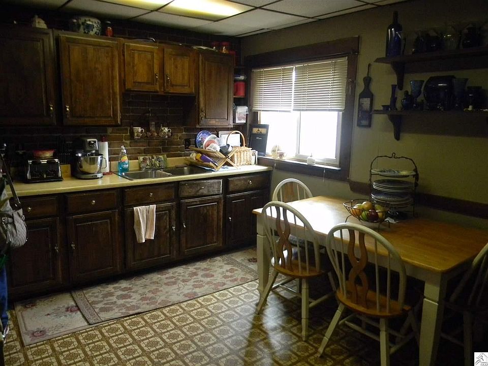 2nd image of 946 88th Ave W