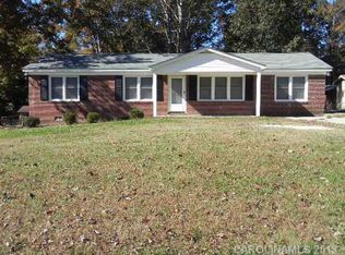 221 Daniel Dr, Gastonia, NC 28052