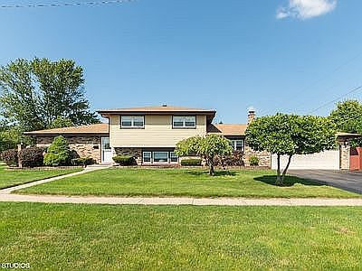 1st image of 5318 Highland Ct