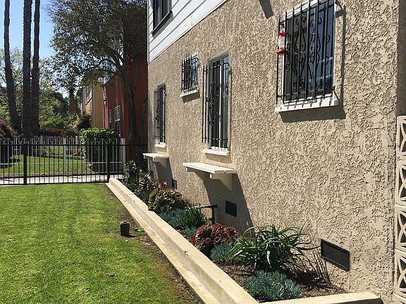 3rd image of 5487 Kinston Ave