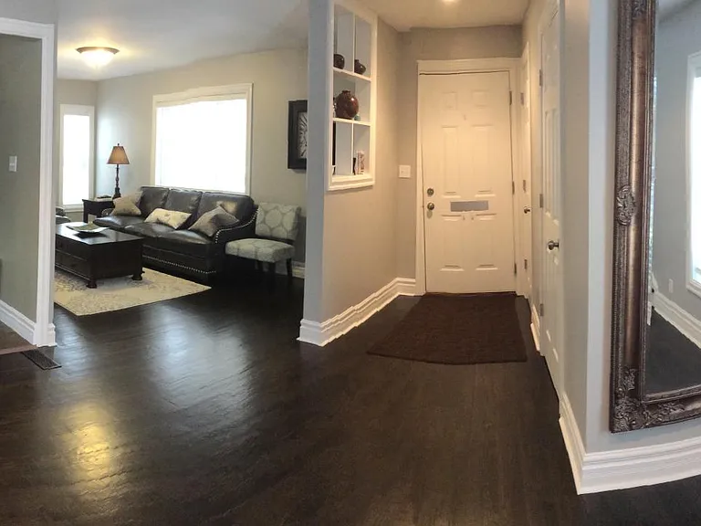 223 Phillips Pl — Photo 4