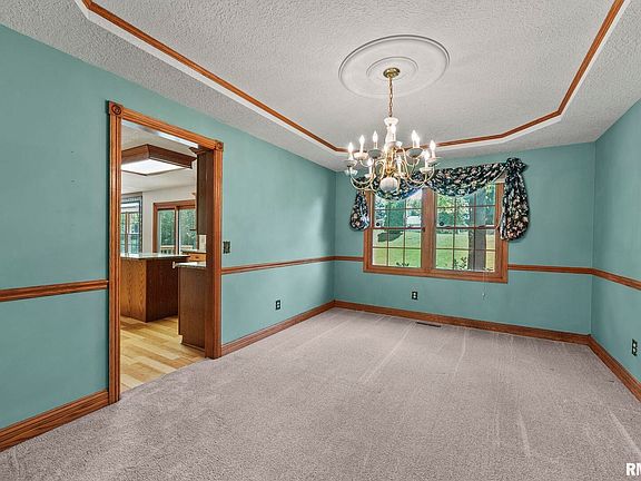 5th image of 1421 W 60th St