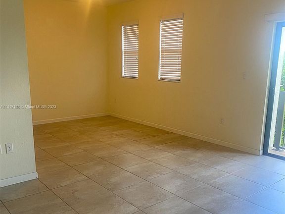 5th image of 10620 NW 88th St APT 209