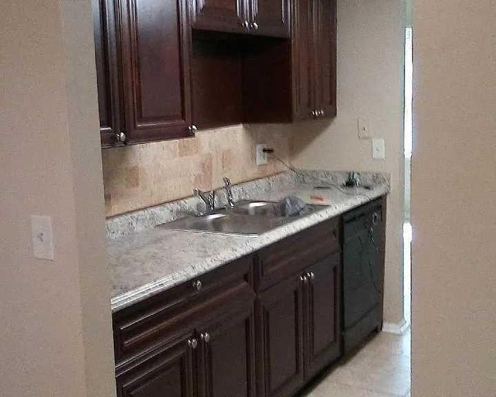 131 Roswell Commons Way — Photo 8