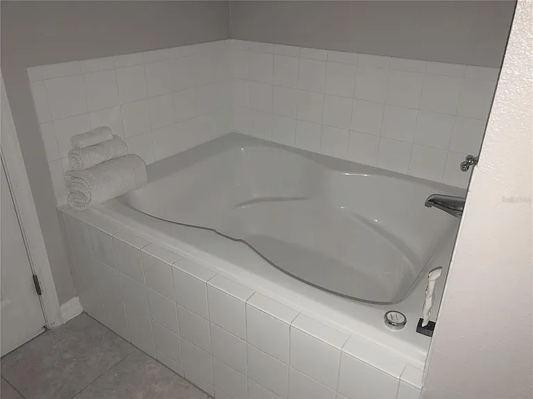 656 Pinebranch Cir — Photo 20