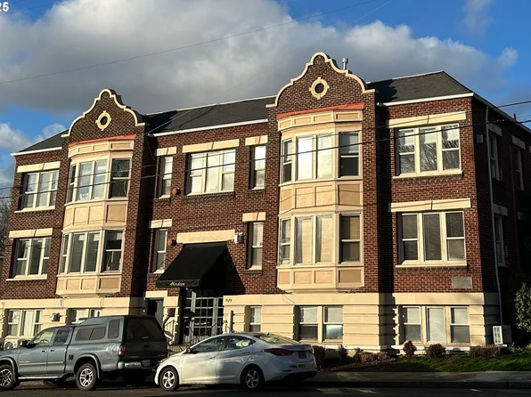 1529 SE Hawthorne Blvd APT 204, Portland, OR 97214