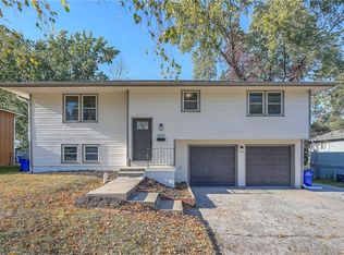 6010 E 151st St, Grandview, MO 64030