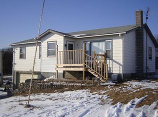 963 E 22 Mile Rd, Grant, MI 49327