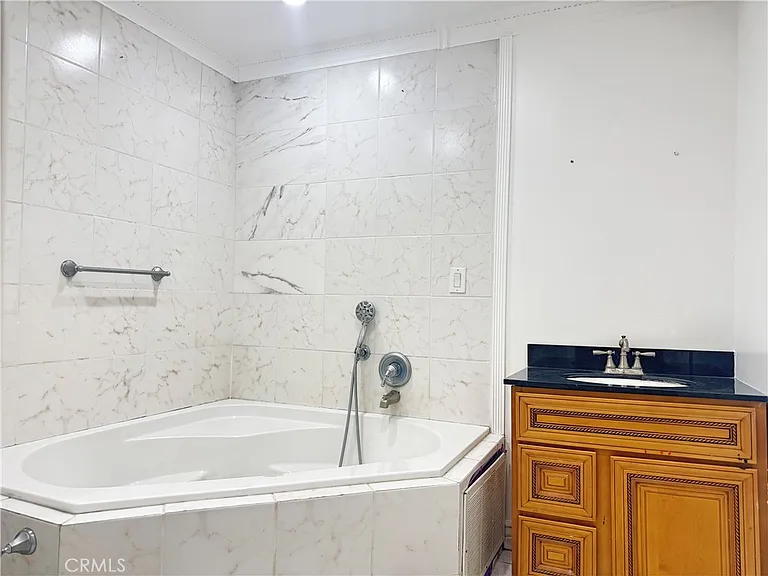 15048 Chetney Dr — Photo 8