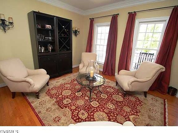 3rd image of 4413 Hickory Lake Ct