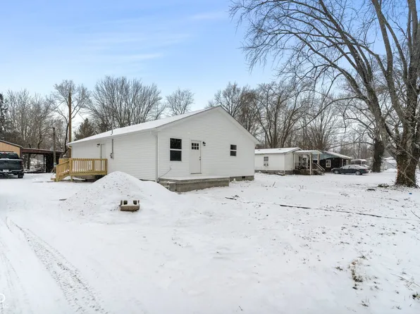 165 Blunt Ave, Austin, IN 47102