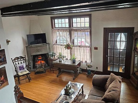 2nd image of 89-12 Rutledge Ave Unit 2