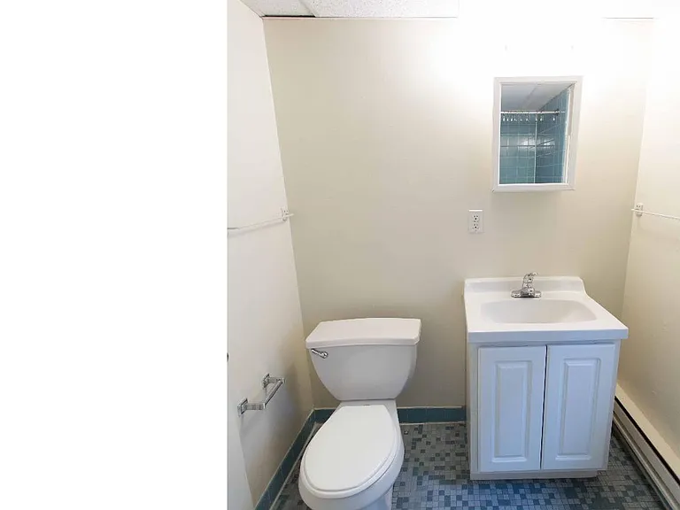 727 Spruce St #2R — Photo 10