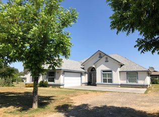 25963 Vine Rd, Madera, CA 93638