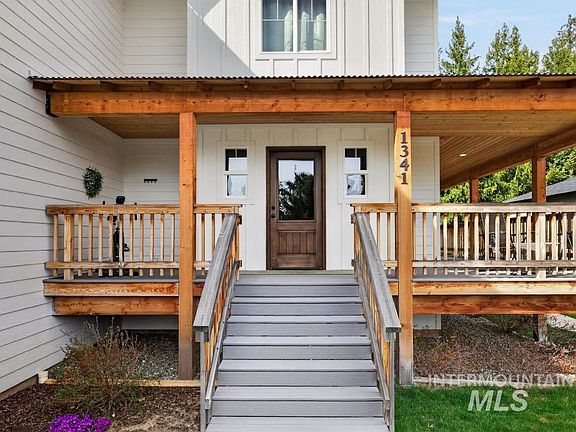 3rd image of 1341 Lande Ln