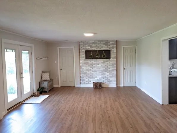 14 Mountain View Blvd, South Burlington, VT 05403
