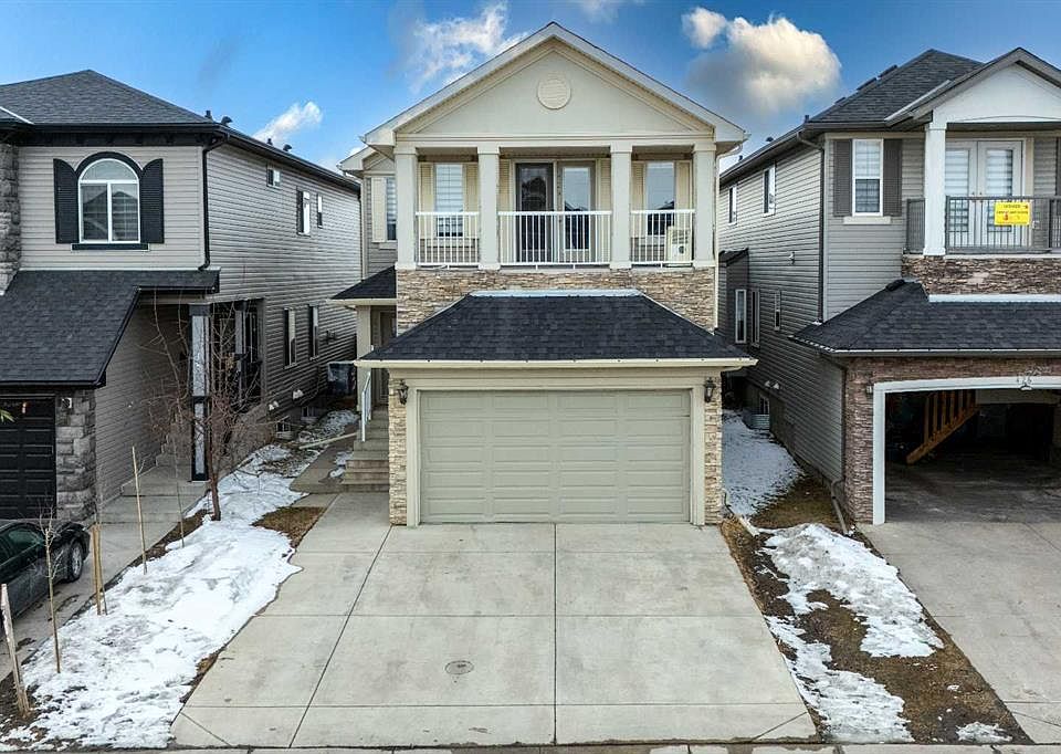 1st image of 422 Taralake Way NE