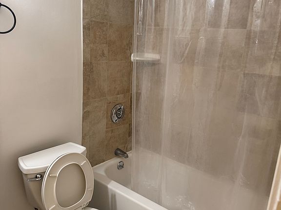 4th image of 145 Endicott St APT 4