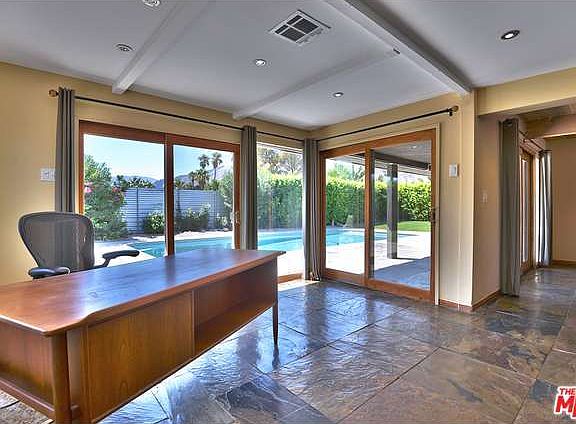 5th image of 377 E Francis Dr