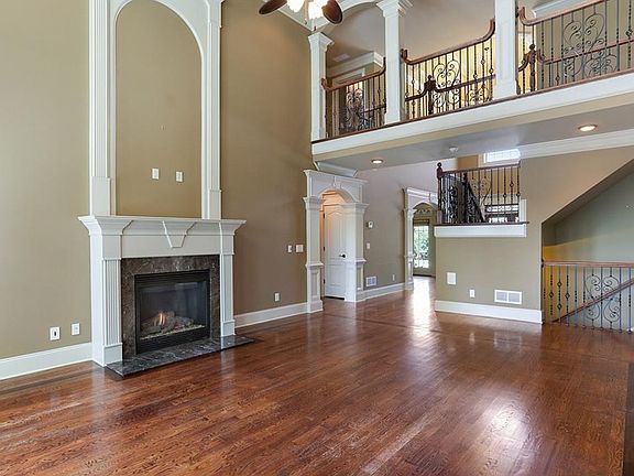 4th image of 5885 Pecan Grove Pl