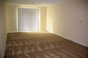 3rd image of 1106 Poplar Level Plz APT 15