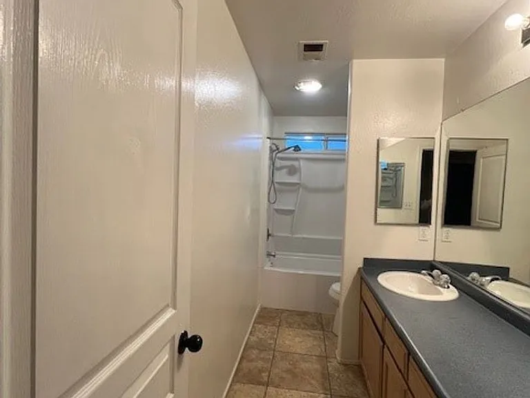 11515 Presidential Rd — Photo 11