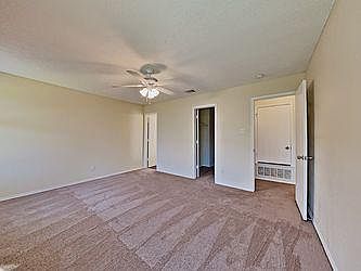 4th image of 312 Blairwood Dr
