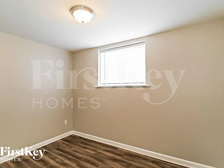 1199 Pineglen Dr — Photo 17