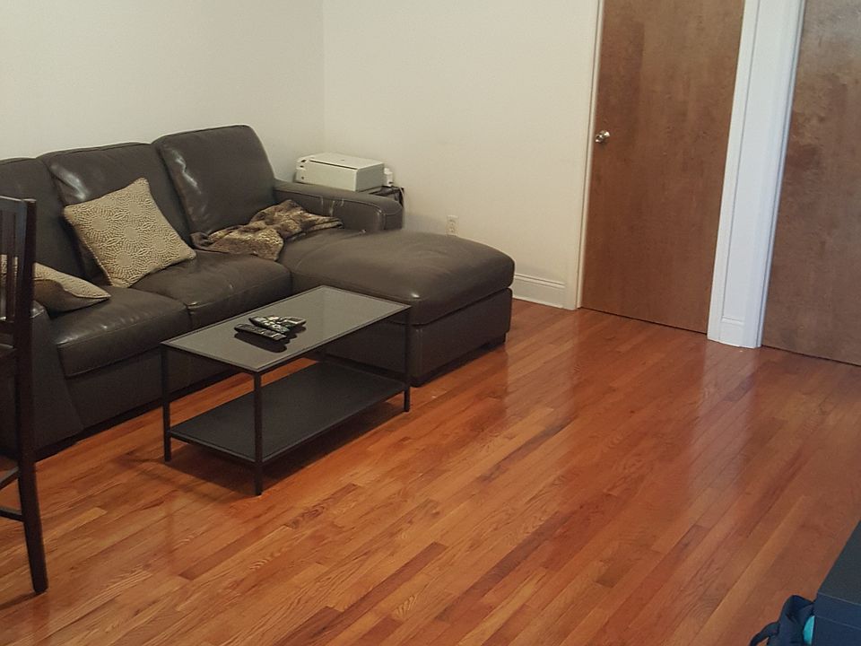 1st image of 3267 46th St