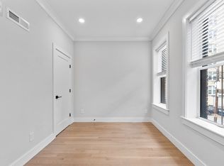 535 Newbury St #1R, Boston, MA 02215