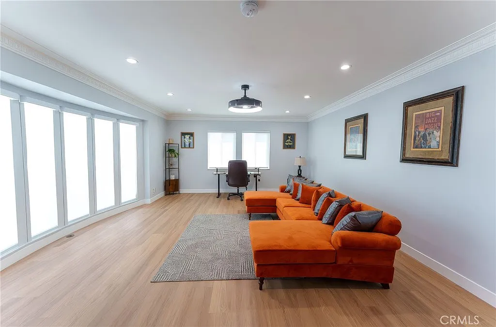 2 bed, 1733 sqft, $705 — Photo 4